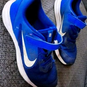 Nike shoes youth 2.5